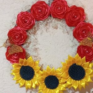 Corona Mixta de Rosas Rojas y Girasoles Amarillos