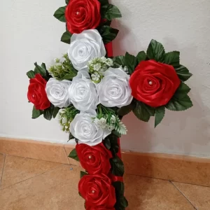 Cruz Floral Bicolor con Rosas Rojas y Blancas
