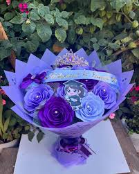 Ramo de Rosas Moradas y Lilas para Graduación