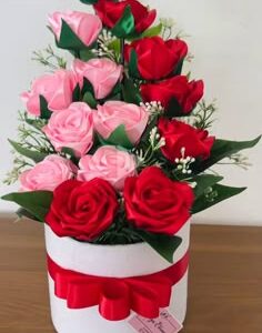 Rosas Eternas en Dulce Armonía